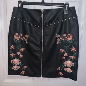 Faux leather embroidered mini skirt